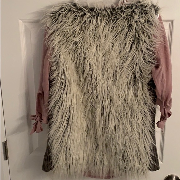 🍍FURRY CHIC BOHO VEST🍍 - Picture 2 of 7